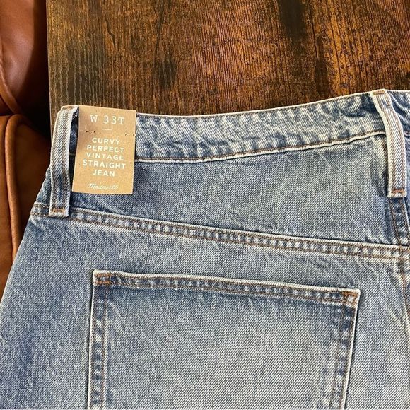 Madewell The Tall Curvy Perfect Vintage Straight Jean in Seyland Wash - Picture 11 of 16